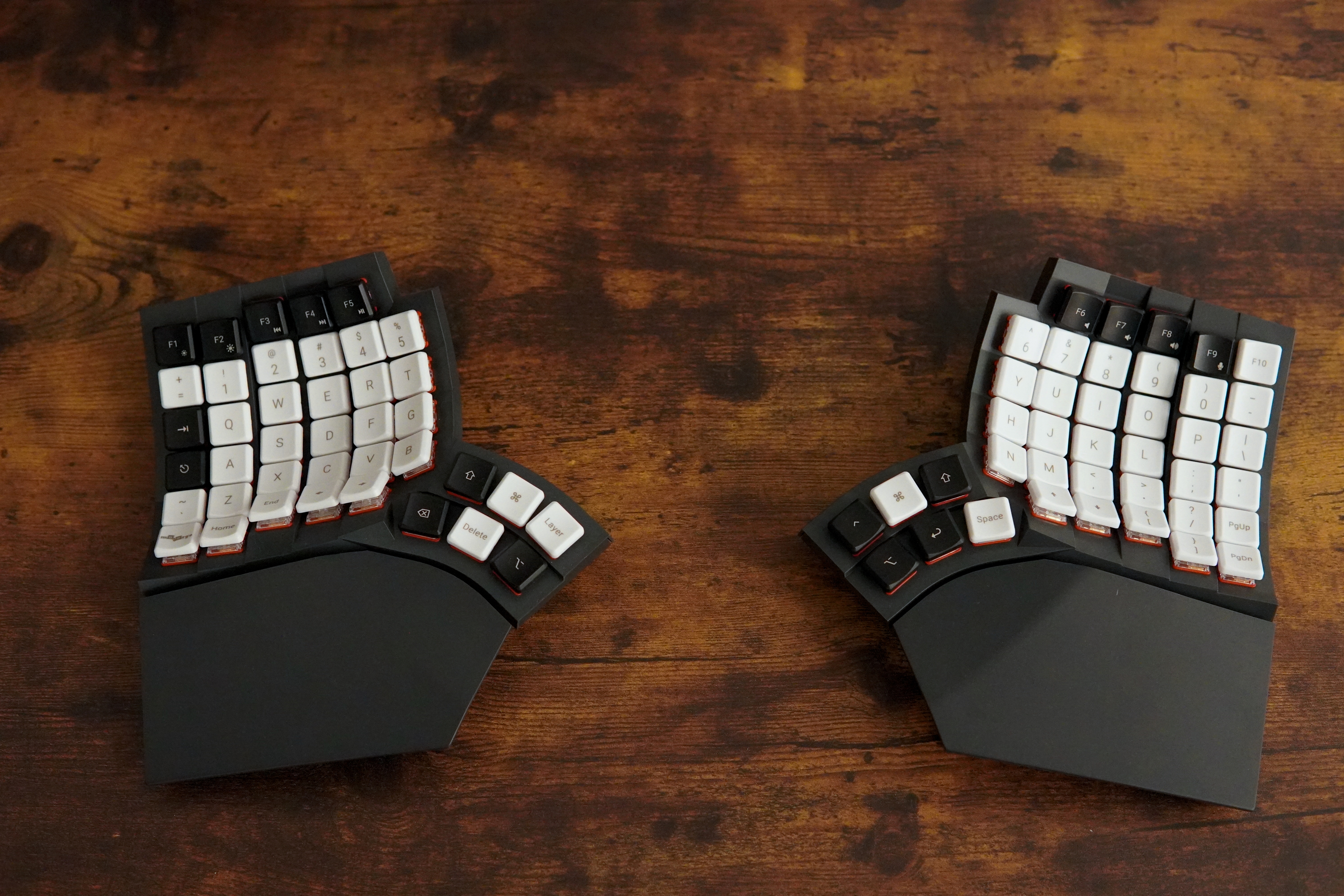 Glove80 keyboard top down